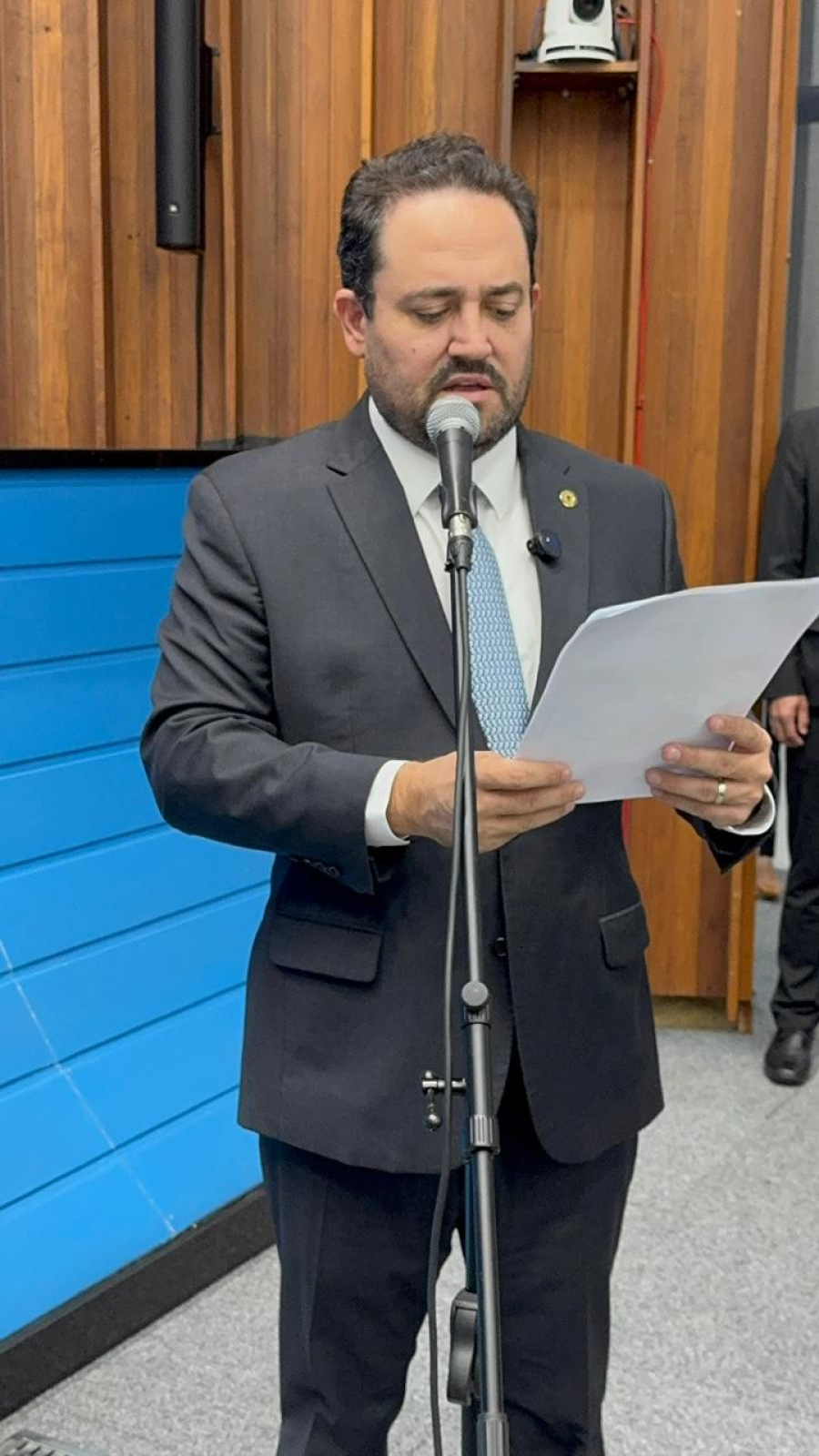 Fim da enganação no delivery? Márcio Fernandes quer obrigar aplicativos a mostrar peso real dos alimentos