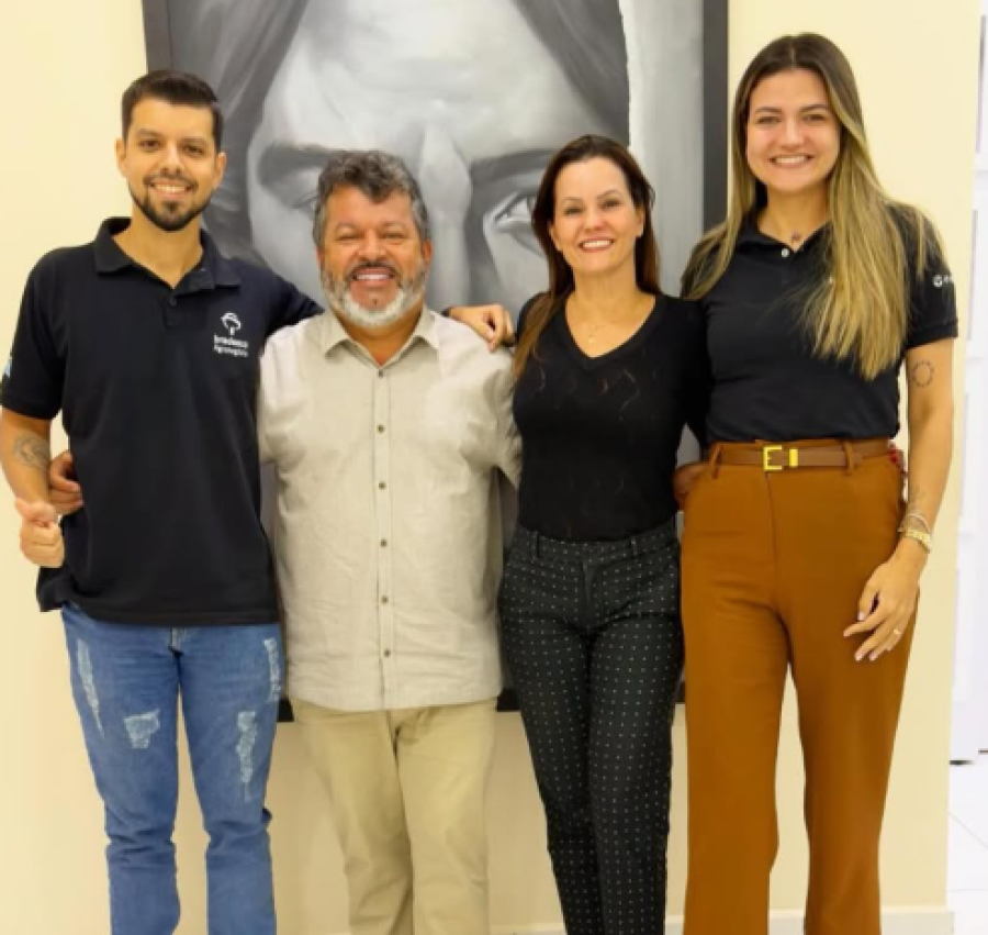 Da infância no Paraná à gestão empresarial: Carlos Bernardo relembra primeiros trabalhos